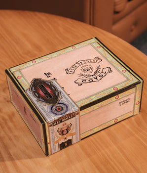 亚历克斯·布拉德利科约尔罗布图型