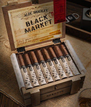 Alec Bradley Black Market Robusto
