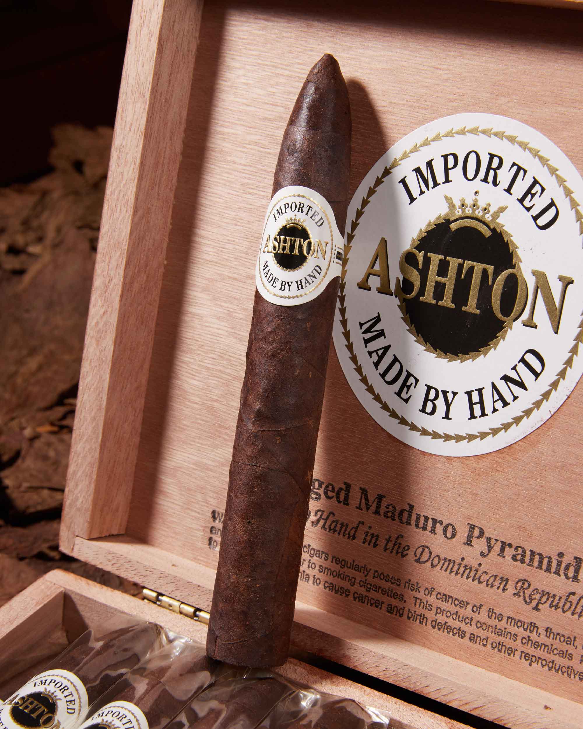 Ashton Aged Maduro Pyramid