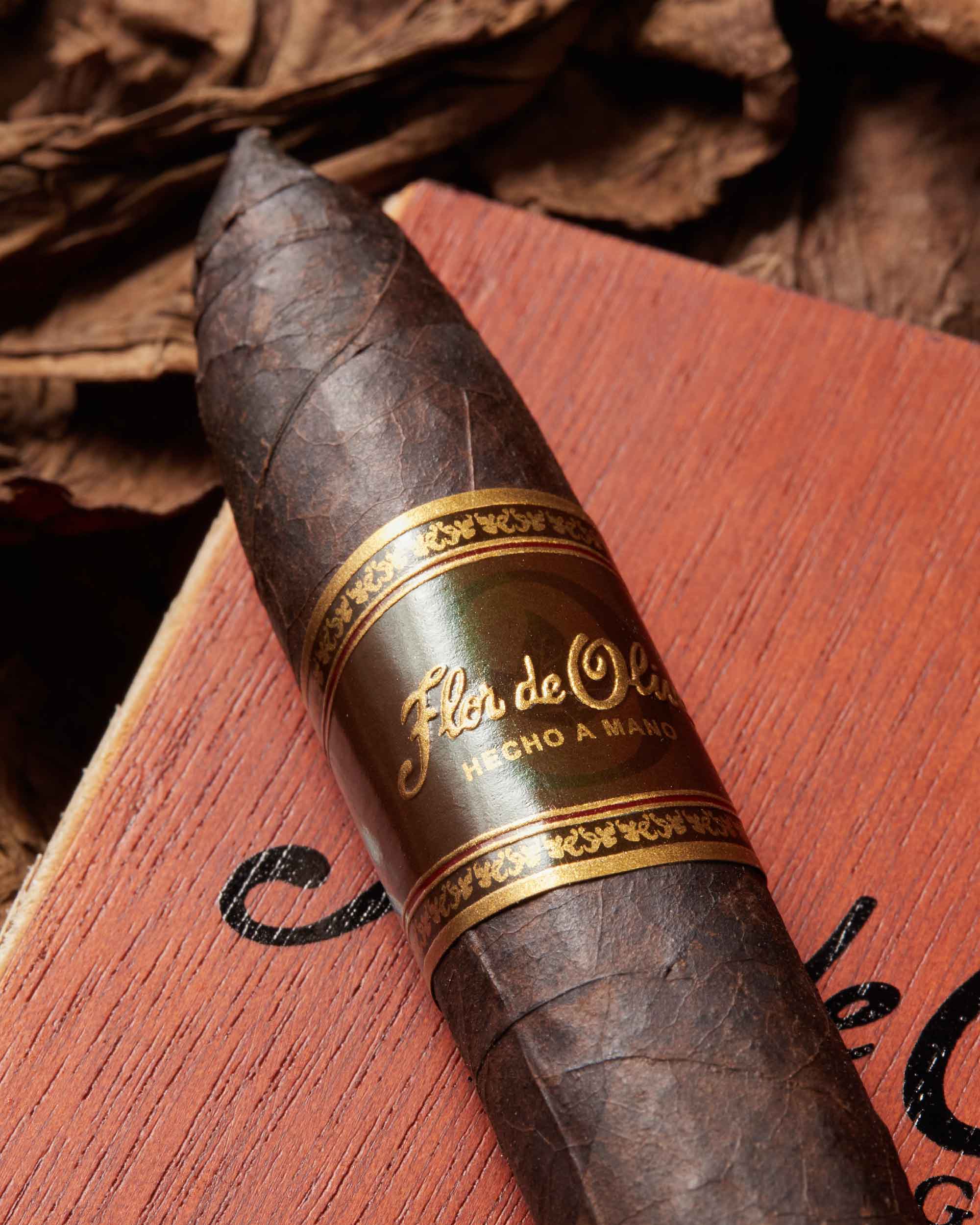 Oliva Flor De Oliva Nicaragua Maduro Torpedo