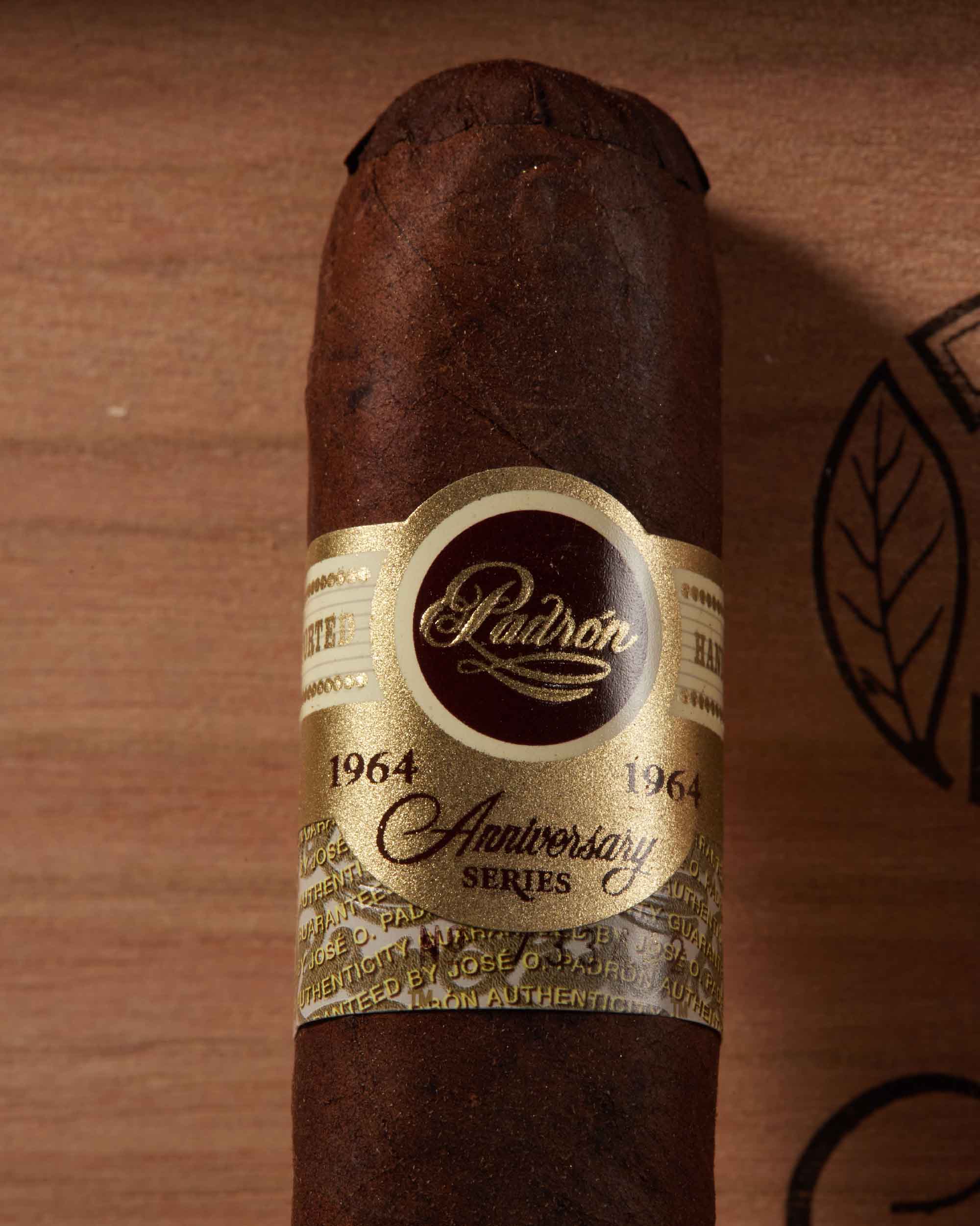 Padr??n 1964 Anniversary Hermoso Maduro