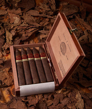 Padr??n Family Reserve 44 Maduro