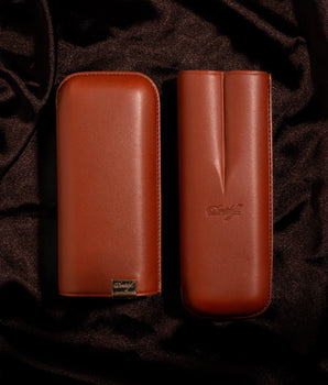 Davidoff Iconic Cigar Case (XL-2/Leather Brown-Gold) + 2 Cigars
